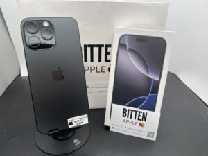 iPhone 16 Pro Max 512GB Black Titanium — Nuevo - Batería Original 100%