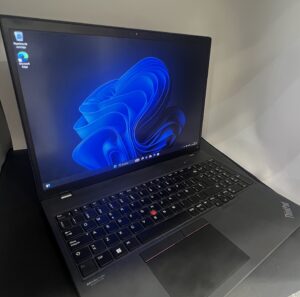 Lenovo ThinkPad T16 Gen 1 · Intel Core i5 (12ª Gen) · 16GB RAM