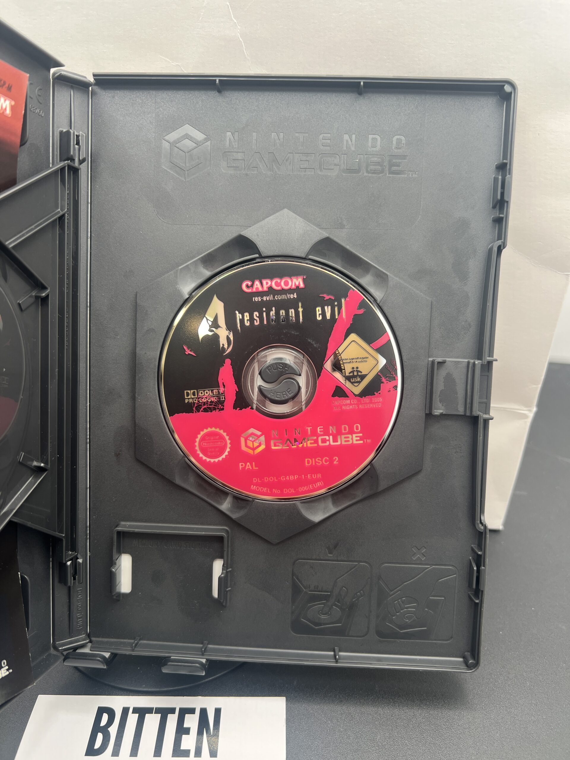 Resident Evil 4 (Nintendo GameCube) · Versión PAL · Carátula Original y Manual - Imagen 3