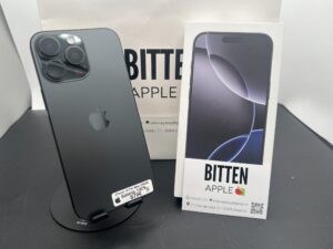 iPhone 16 Pro Max — 256 GB Black Titanium — Batería Original al 100%