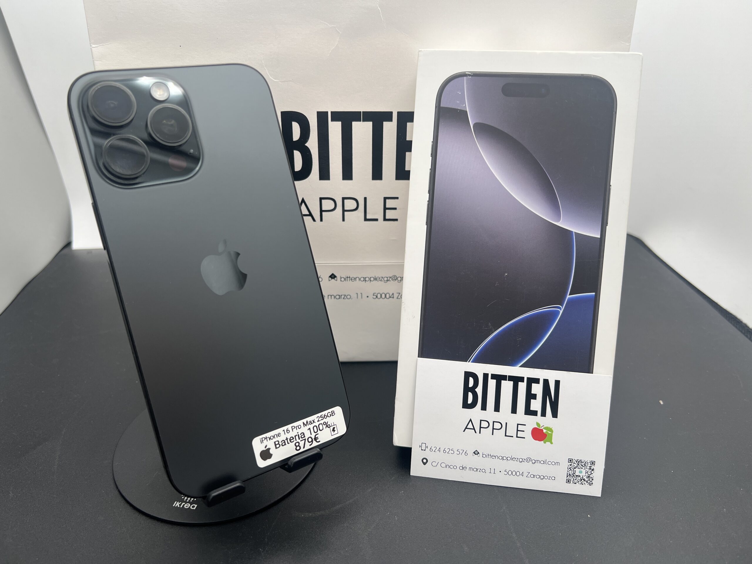 iPhone 16 Pro Max — 256 GB Black Titanium — Batería Original al 100%